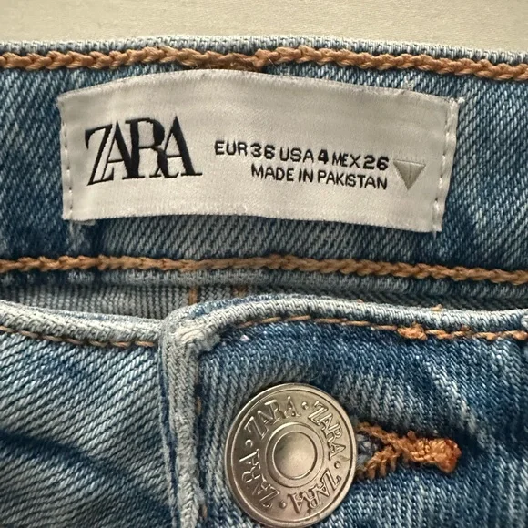 Zara mid-rise cropped mini flare jean in light blue - Picture 4 of 6